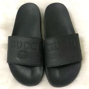 GUCCI Men\'s US 10 Black Slide Sandals AUTHENTICATED GUCCI 390$ Men main image 4